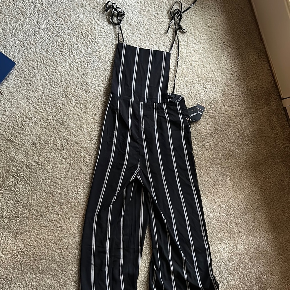 Forever 21 overall wide leg striped jumpsuit-navy blue-size medium